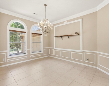 79 Melrose Drive - Photo Thumbnail 6