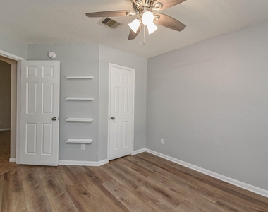 20210 Ribbonwood Point Court - Photo Thumbnail 17