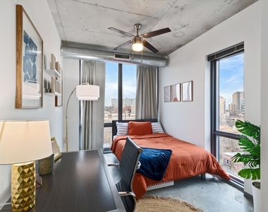 1330 E 53rd St - Photo Thumbnail 6