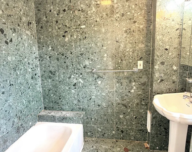 147 East 79th Street - Photo Thumbnail 4
