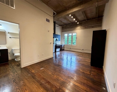 4411 Dallas St Street - Photo Thumbnail 2