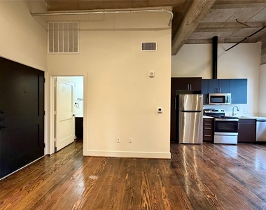 4411 Dallas St Street - Photo Thumbnail 3
