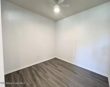 4838 Sprint Circle - Photo Thumbnail 15