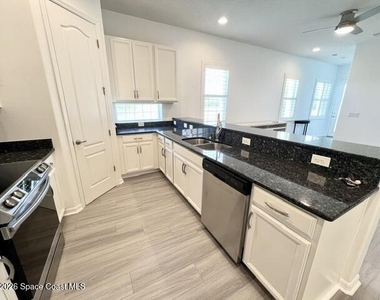 4838 Sprint Circle - Photo Thumbnail 13