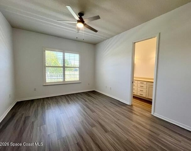 4838 Sprint Circle - Photo Thumbnail 17