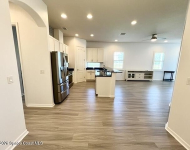 4838 Sprint Circle - Photo Thumbnail 9