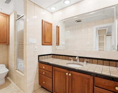 2100 Tanglewilde Street - Photo Thumbnail 14