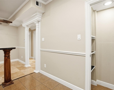 2100 Tanglewilde Street - Photo Thumbnail 10