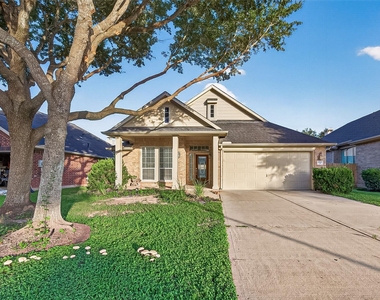 28207 Chalet Park Drive - Photo Thumbnail 5