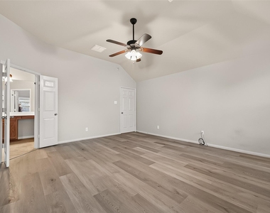 28207 Chalet Park Drive - Photo Thumbnail 22
