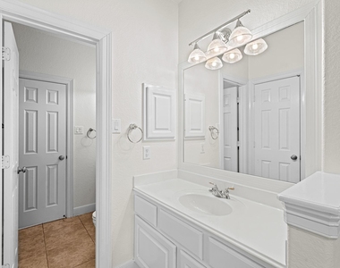 6118 Durango Bay Lane - Photo Thumbnail 6