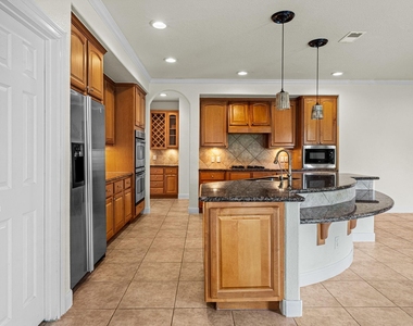 6118 Durango Bay Lane - Photo Thumbnail 9