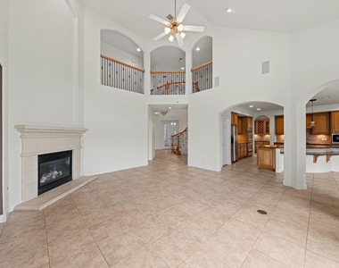 6118 Durango Bay Lane - Photo Thumbnail 8