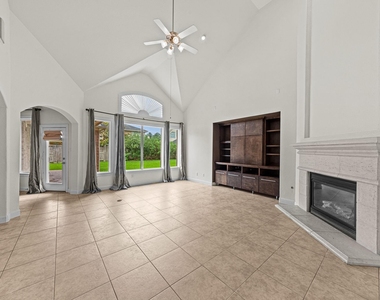 6118 Durango Bay Lane - Photo Thumbnail 7