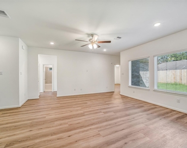 11943 Pondwood Drive - Photo Thumbnail 3