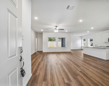11943 Pondwood Drive - Photo Thumbnail 1