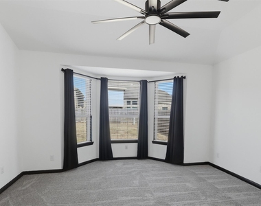27947 Hendrix Park Drive - Photo Thumbnail 16