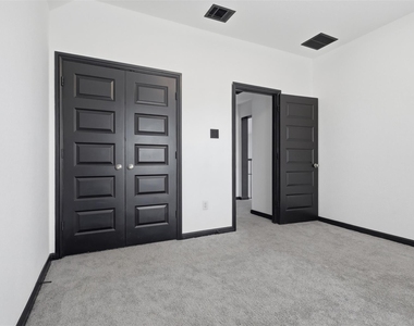 27947 Hendrix Park Drive - Photo Thumbnail 24
