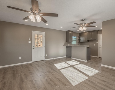 2201 Badger Lane - Photo Thumbnail 17