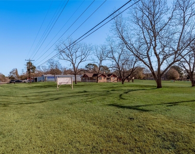 2201 Badger Lane - Photo Thumbnail 1
