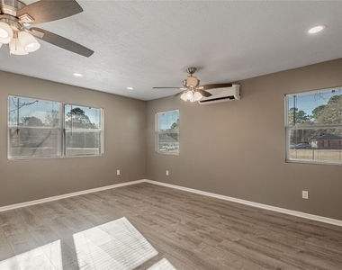 2201 Badger Lane - Photo Thumbnail 20