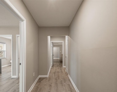 2201 Badger Lane - Photo Thumbnail 23