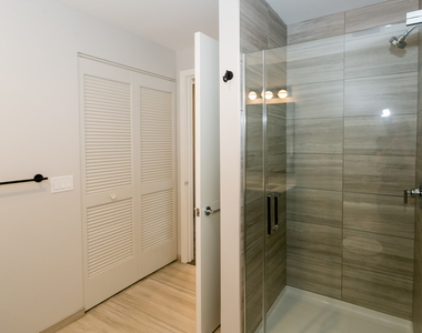 5252 S Cornell Ave - Photo Thumbnail 57
