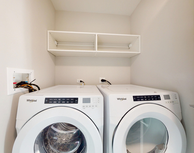 5252 S Cornell Ave - Photo Thumbnail 97