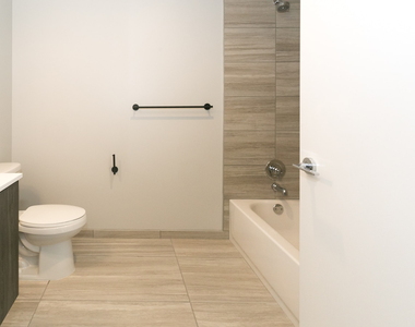 5252 S Cornell Ave - Photo Thumbnail 146