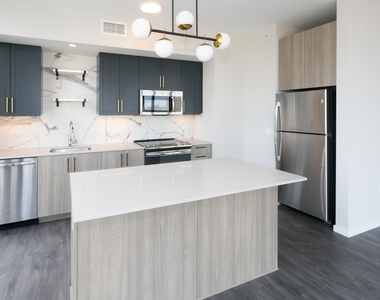 5252 S Cornell Ave - Photo Thumbnail 117