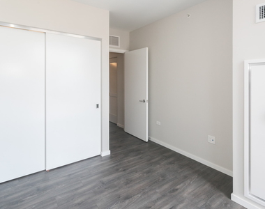 5252 S Cornell Ave - Photo Thumbnail 118