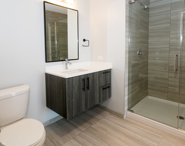 5252 S Cornell Ave - Photo Thumbnail 75