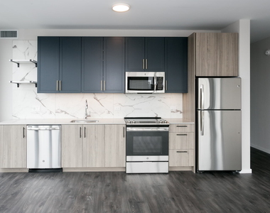 5252 S Cornell Ave - Photo Thumbnail 138