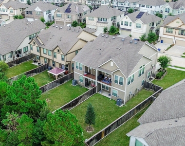 16103 Northern Cardinal Lane - Photo Thumbnail 23