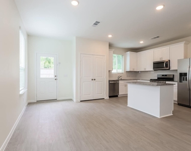 32707 Stargazer Cove Court - Photo Thumbnail 7