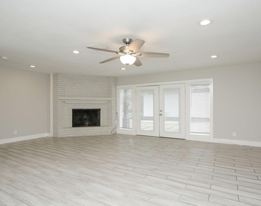5815 Picasso Place - Photo Thumbnail 2
