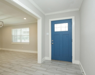 5815 Picasso Place - Photo Thumbnail 9