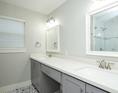 5815 Picasso Place - Photo Thumbnail 31