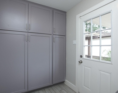 5815 Picasso Place - Photo Thumbnail 23