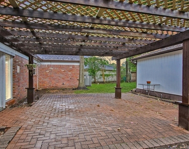 5815 Picasso Place - Photo Thumbnail 3