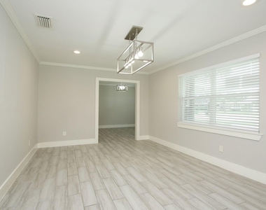 5815 Picasso Place - Photo Thumbnail 10