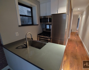 East 116 Street - Photo Thumbnail 3