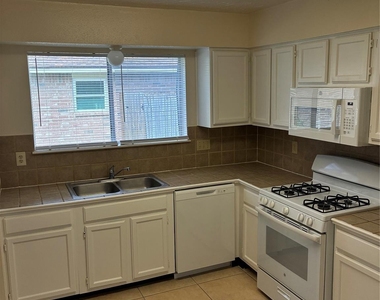 16230 Cutten Road - Photo Thumbnail 8