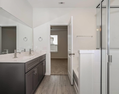 13462 Maltessa Drive - Photo Thumbnail 11