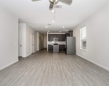13462 Maltessa Drive - Photo Thumbnail 2