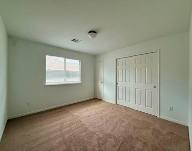 2814 Ridgeglen Lane - Photo Thumbnail 31
