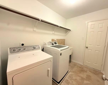 2814 Ridgeglen Lane - Photo Thumbnail 27