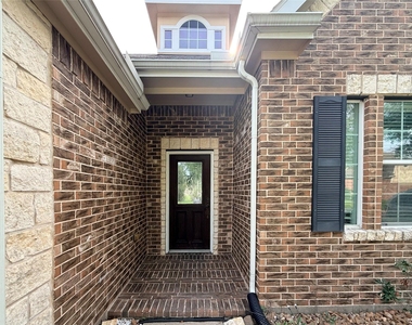 2814 Ridgeglen Lane - Photo Thumbnail 1