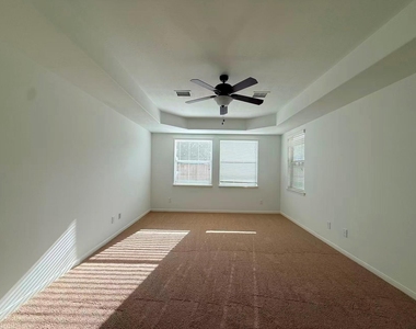 2814 Ridgeglen Lane - Photo Thumbnail 20