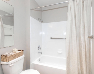 1088 Park Plaza Drive - Photo Thumbnail 11